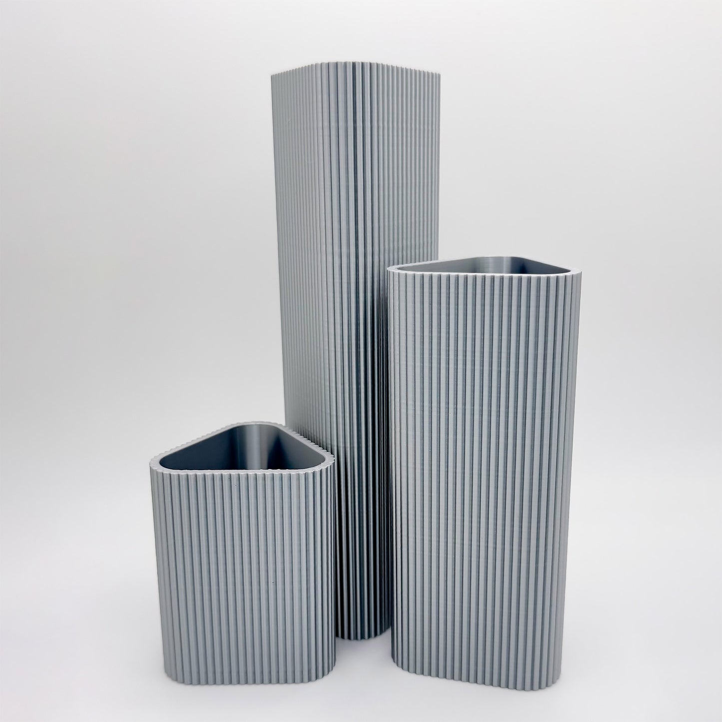 Minimalistic Vase Set - Metallic Silver